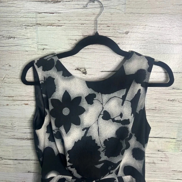Topshop  petite romper floral gray black size 6 lace - Picture 3 of 6
